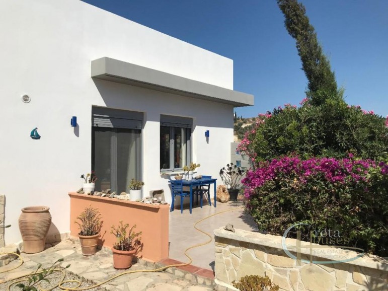 A beautiful house with panoramic views Sold in Kamilari Crete Cretahouses